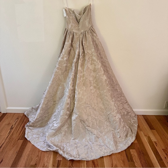 Modern Trousseau Regan Silk Brocade Gown - Picture 2 of 16